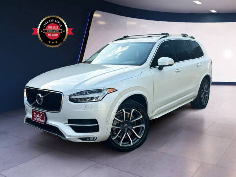 2017 Volvo XC90 T6 Momentum