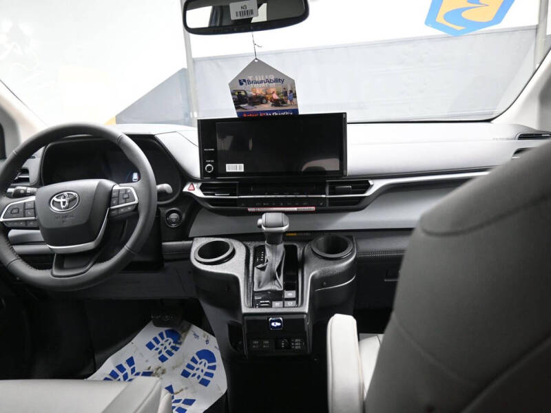 2026 Toyota Sienna