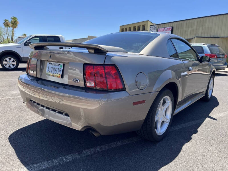 2002 Ford Mustang GT Deluxe