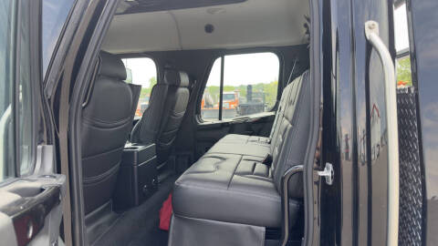 2025 Freightliner M2 106