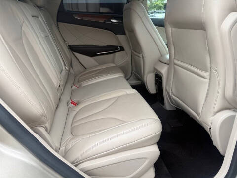 2017 Lincoln MKC Select