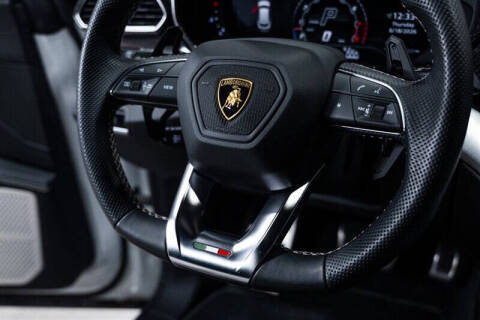 2022 Lamborghini Urus