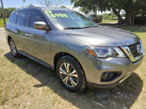 2019 Nissan Pathfinder S