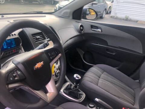 2015 Chevrolet Sonic LT Manual