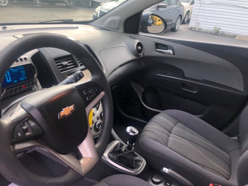 2015 Chevrolet Sonic LT Manual