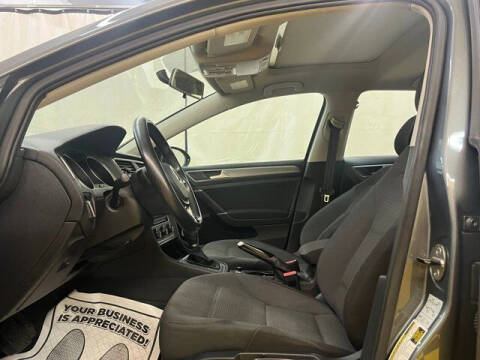 2016 Volkswagen Golf