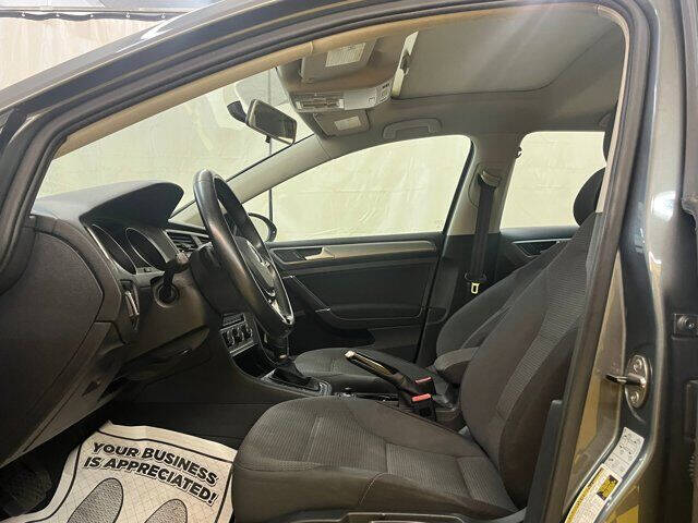 2016 Volkswagen Golf