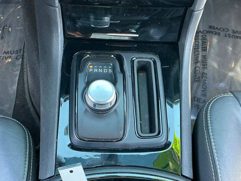 2019 Chrysler 300 S