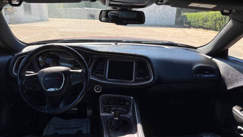 2018 Dodge Challenger SXT Plus