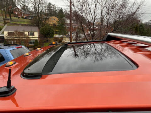 2004 HUMMER H2 Lux Series