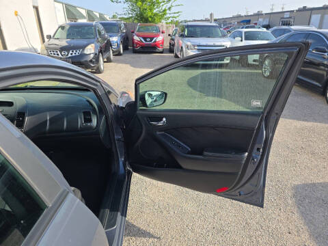 2016 Kia Forte5 LX