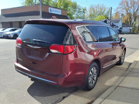 2020 Chrysler Pacifica Touring L Plus