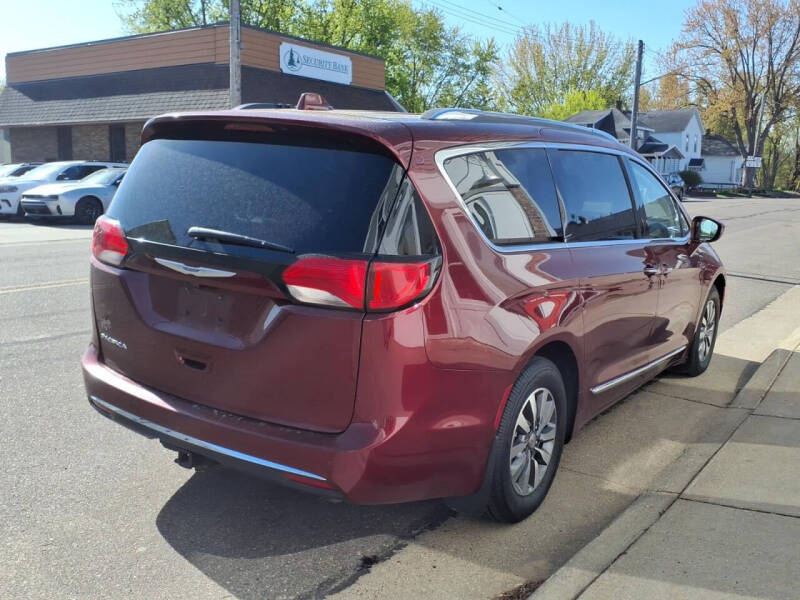 2020 Chrysler Pacifica Touring L Plus