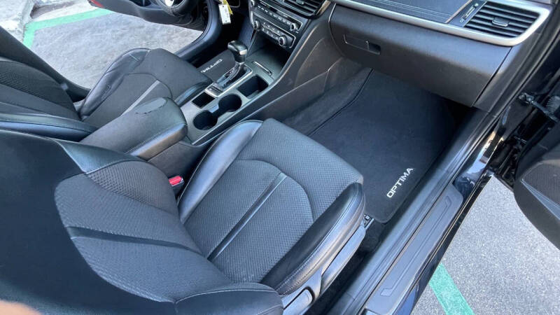 2018 Kia Optima S