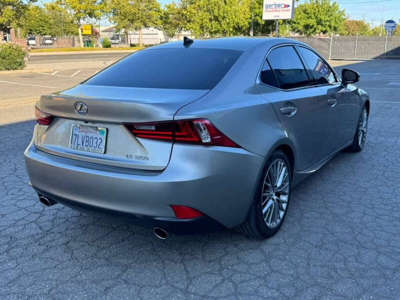 2015 Lexus IS 250