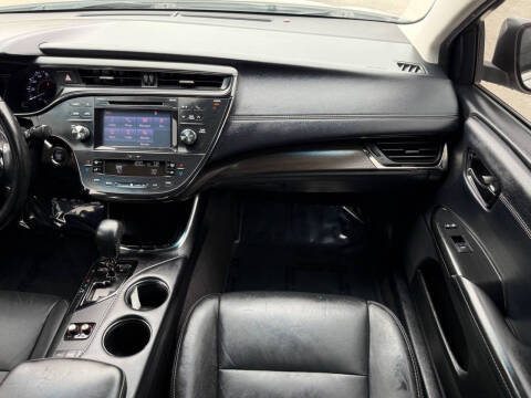 2016 Toyota Avalon XLE Plus