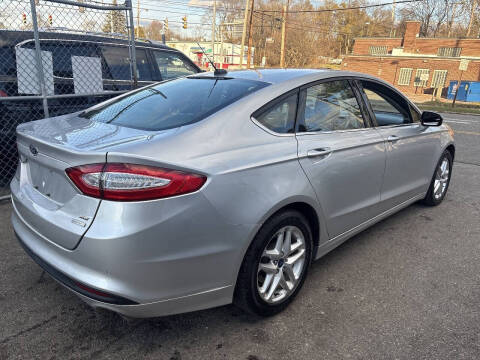 2013 Ford Fusion SE