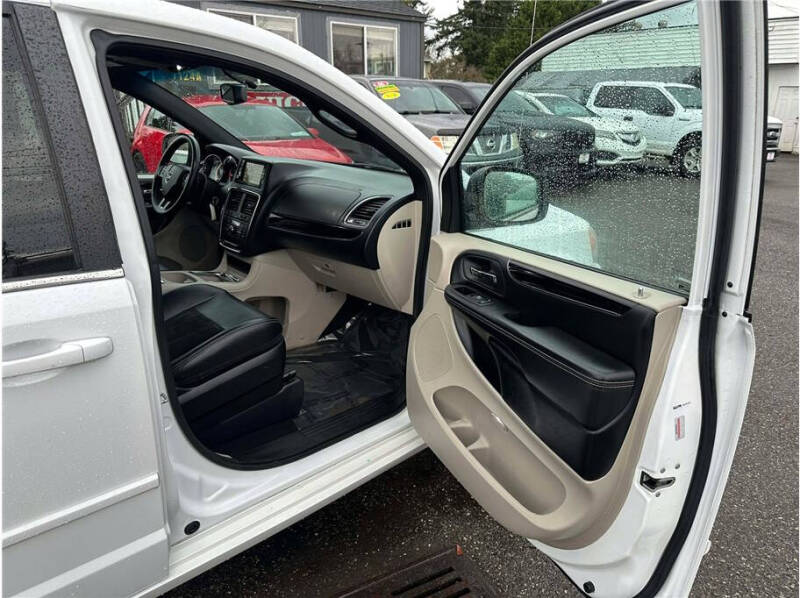 2017 Dodge Grand Caravan SXT