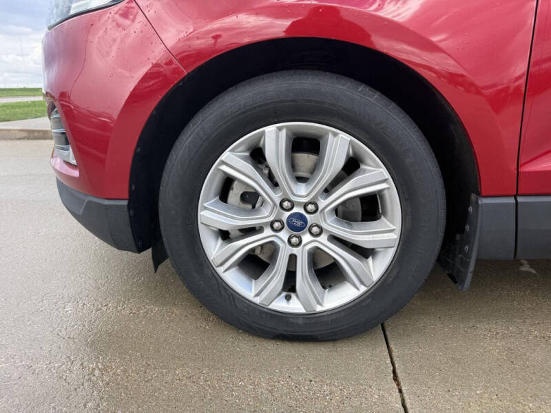 2021 Ford Edge Titanium