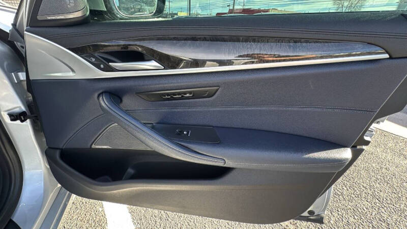 2017 BMW 5 Series 530i xDrive