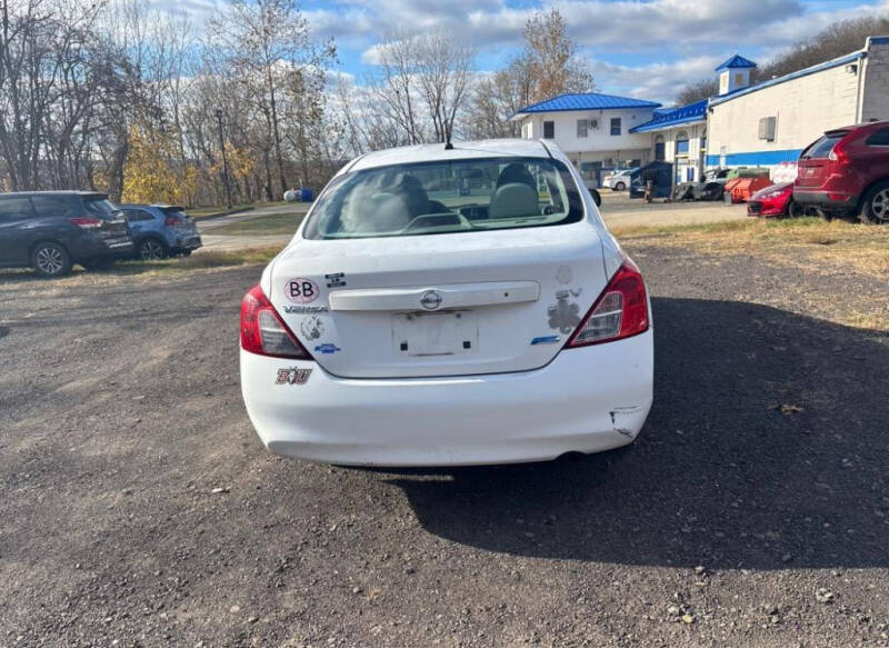 2012 Nissan Versa