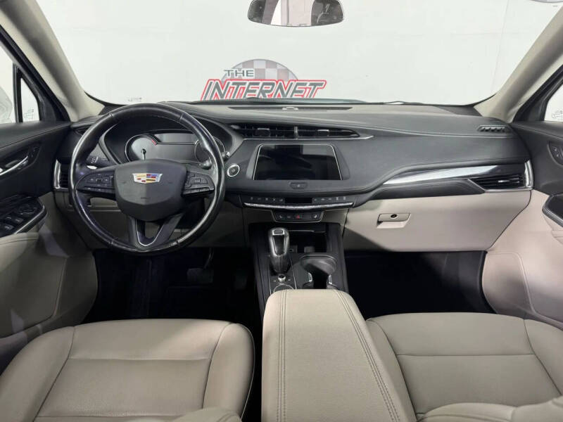 2019 Cadillac XT4 Luxury