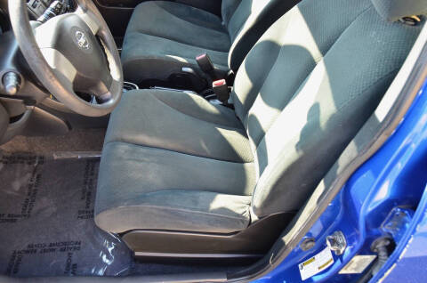 2011 Nissan Versa 1.8 S