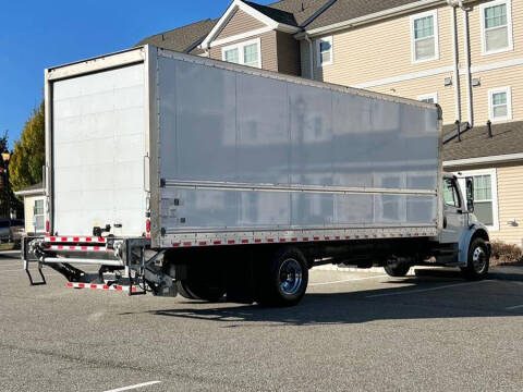 2018 Freightliner M2 106