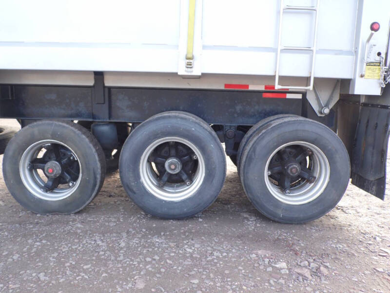 1992 Montone steel dump