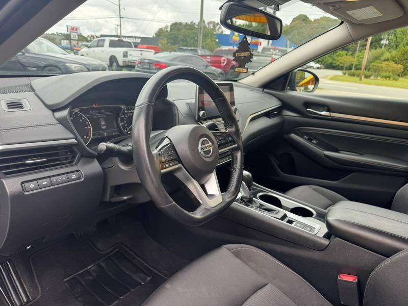 2020 Nissan Altima 2.5 SV