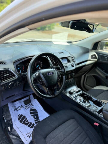 2019 Ford Edge SE