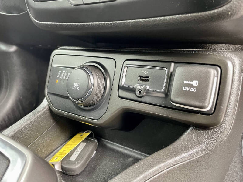 2022 Jeep Renegade (Red) Edition