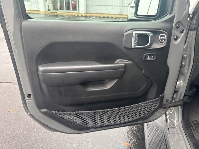 2023 Jeep Gladiator Sport