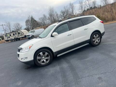2011 Chevrolet Traverse for sale at Shifting Gearz Auto Sales in Lenoir NC
