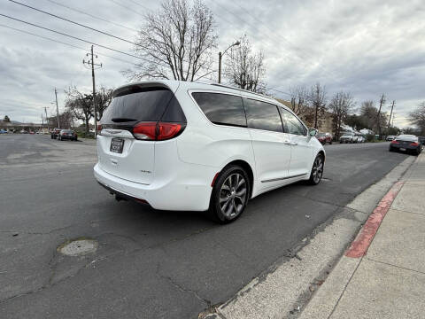 2017 Chrysler Pacifica Limited