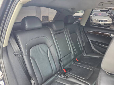 2012 Audi Q5 2.0T quattro Premium