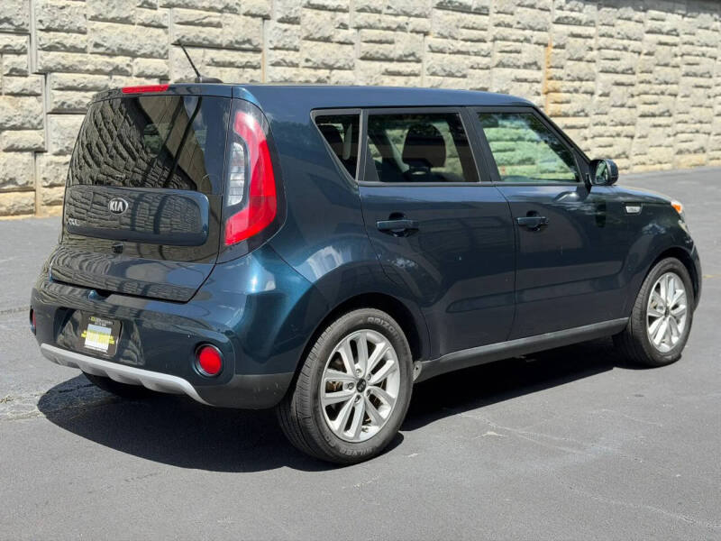 2018 Kia Soul +