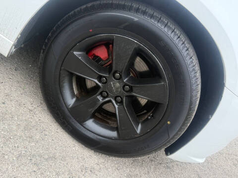 2012 Dodge Charger SE