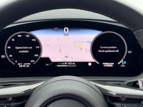 2024 Porsche Cayenne Turbo E-Hybrid Coupe