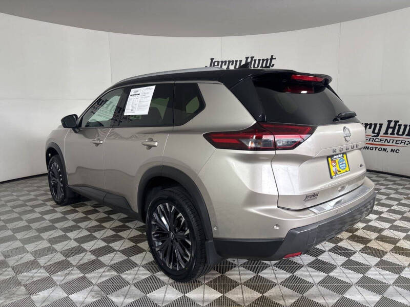2025 Nissan Rogue SL