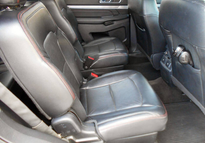 2016 Ford Explorer Sport