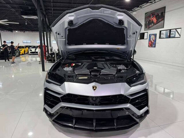 2022 Lamborghini Urus