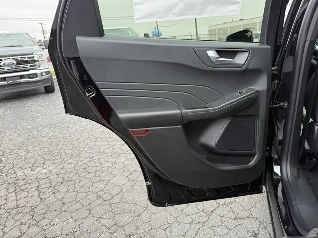 2026 Ford Escape Platinum