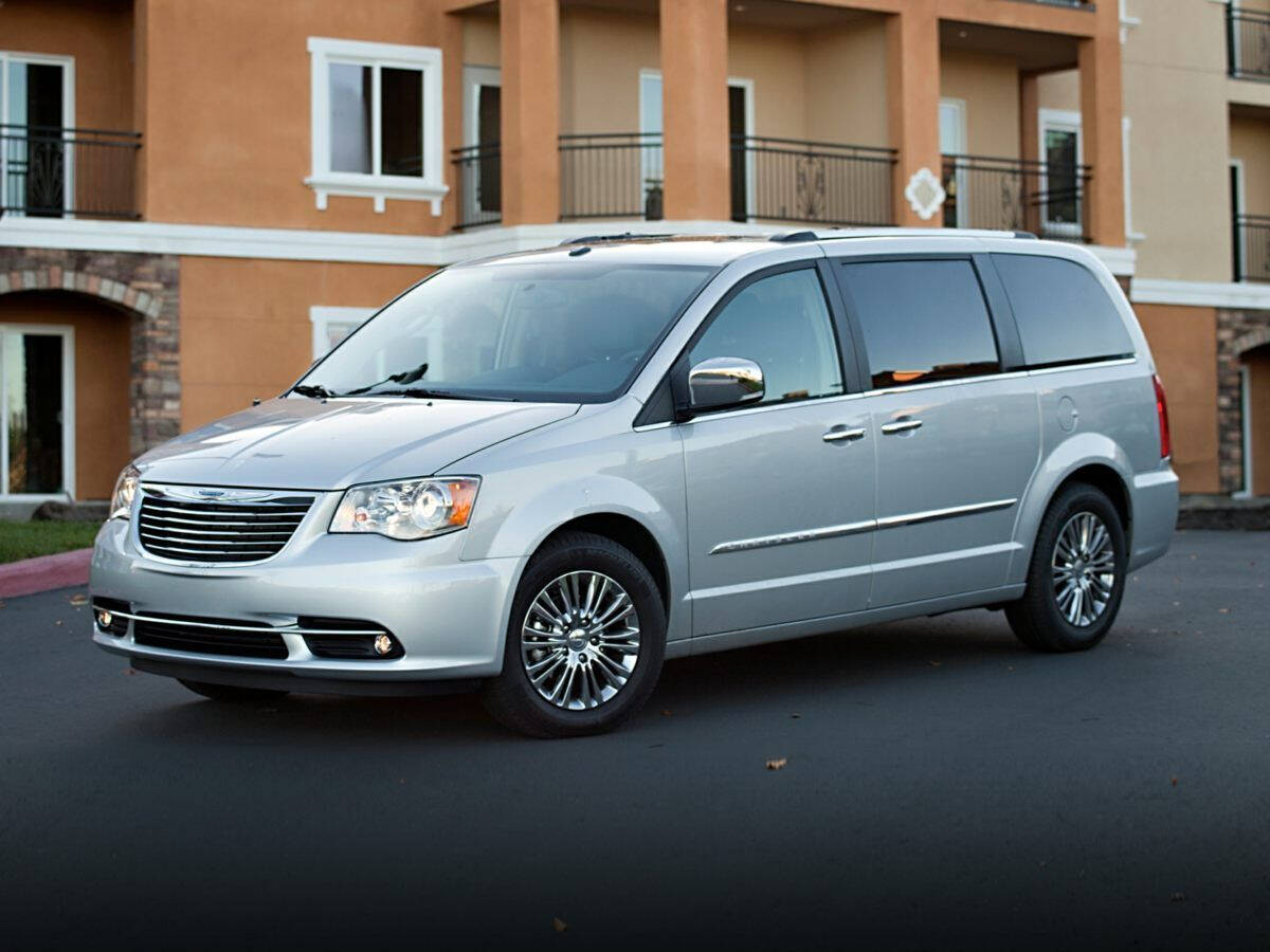 2013 Chrysler Town and Country for sale at Axio Auto Boise in Boise, ID