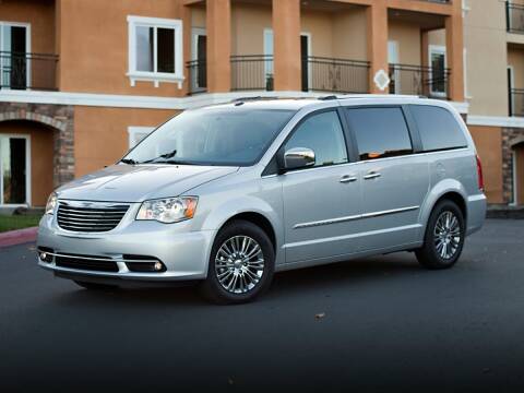 2015 Chrysler Town and Country for sale at Sundance Chevrolet in Grand Ledge MI