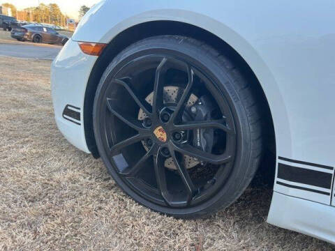 2024 Porsche 718 Cayman Style Edition