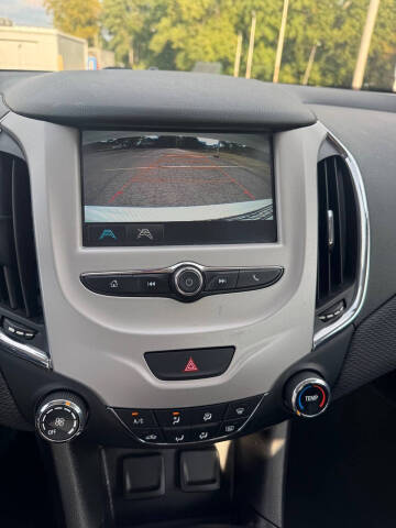 2017 Chevrolet Cruze LS Auto