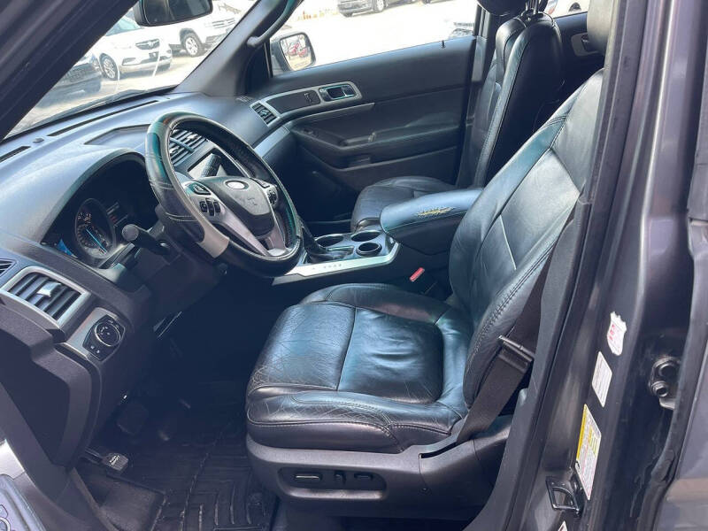 2012 Ford Explorer XLT
