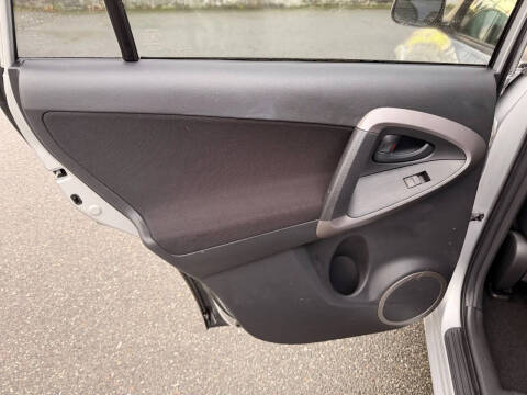 2007 Toyota RAV4 Sport