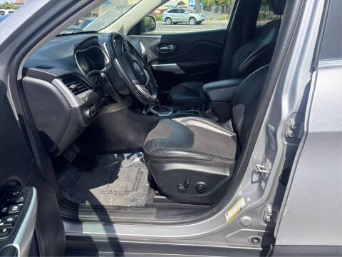 2018 Jeep Cherokee Latitude Plus